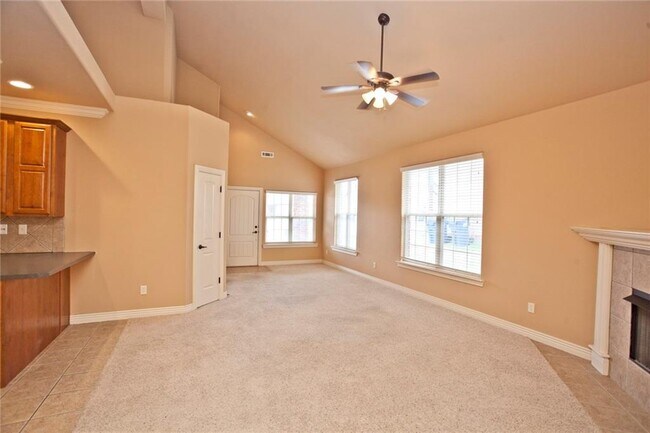 Building Photo - 4902 SW Fieldstone Blvd