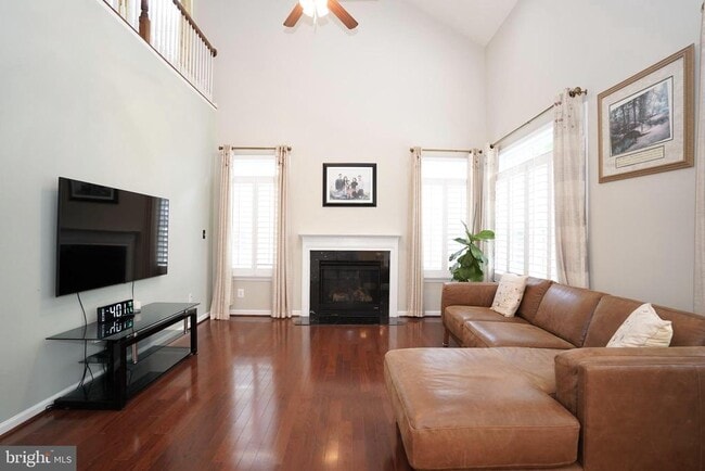 Building Photo - 20779 Crescent Pointe Pl