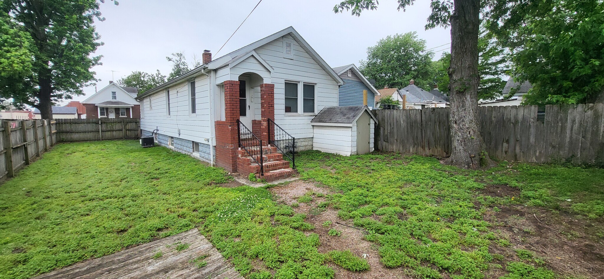 Building Photo - 159 E Acton Ave