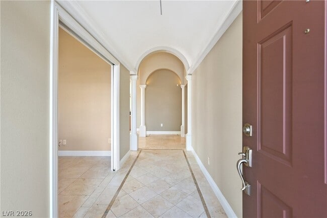 Building Photo - 9001 Crimson Clover Way