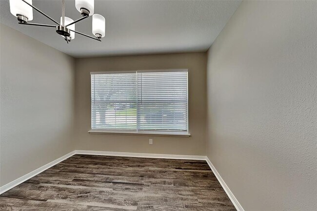 Building Photo - 7826 Spring Fern Ln