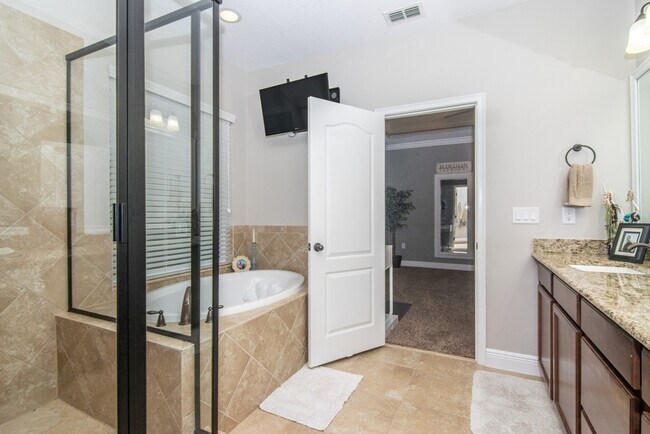 Building Photo - 8114 Champions Forest Way