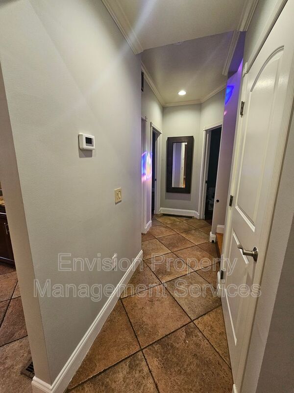 Building Photo - 1761 Monroe Dr NE