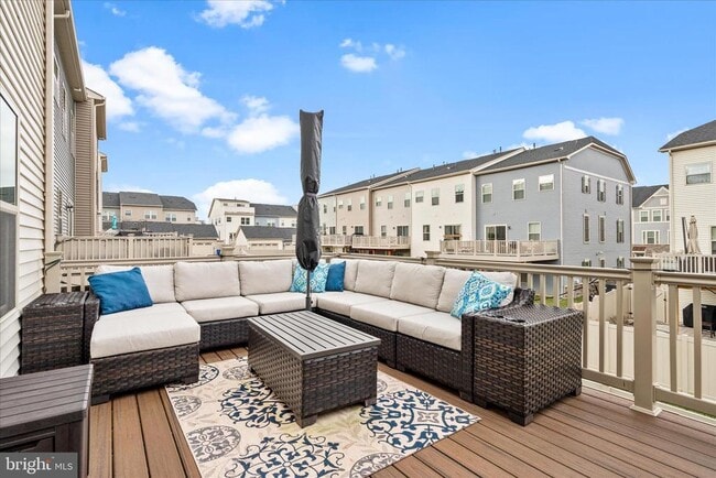 Building Photo - 5924 Pecking Stone St