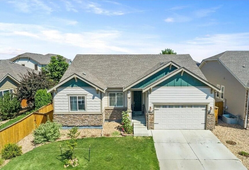 Building Photo - 882 Jenny Ln