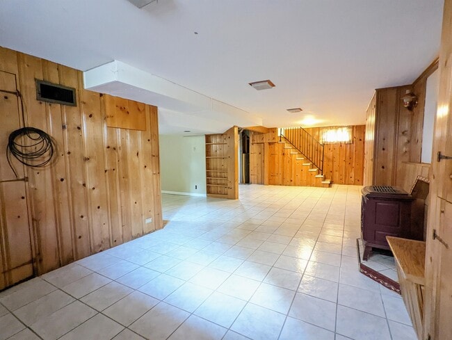 Building Photo - 514 N Emerson St