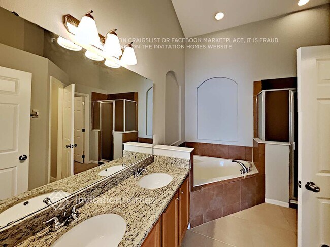 Building Photo - 3612 Holden Dr