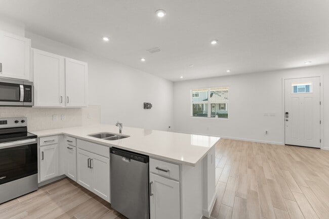 Building Photo - 1366 Tarflower Dr