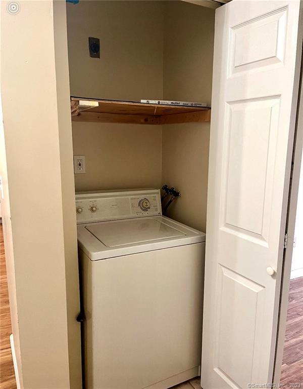 Building Photo - 700 Maple Ave