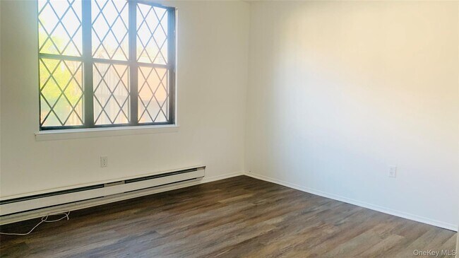 Building Photo - 351 Sierra Vista Ln