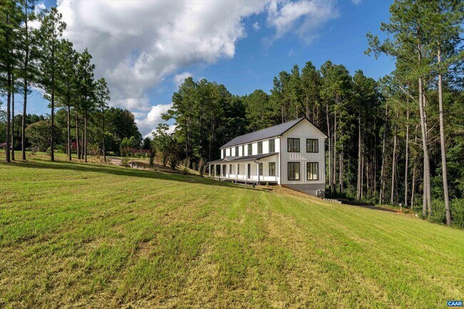 Building Photo - 199 Ridgeview Dr