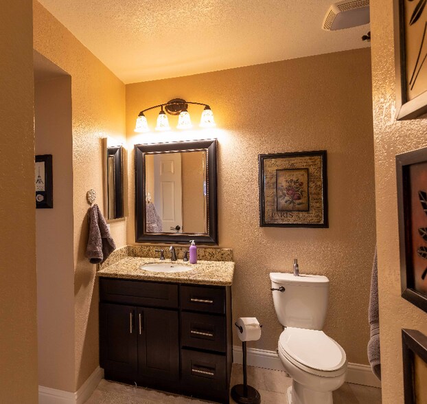 Building Photo - 3135 Chateau Way