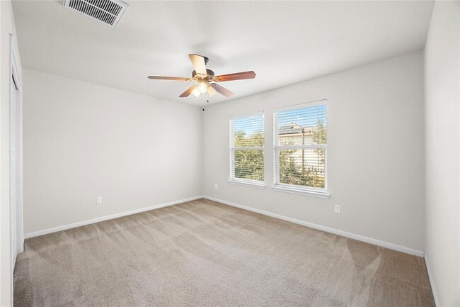 Building Photo - 5501 Bradford Pear Ln