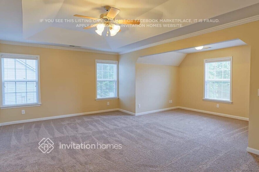 Building Photo - 940 Island Bluff Ln
