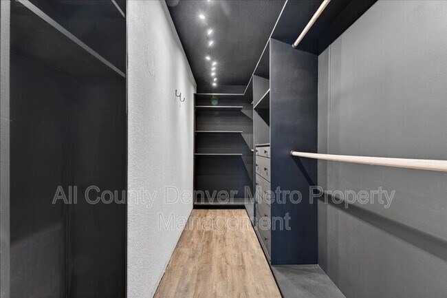 Building Photo - 9611 Elk Mountain Cir