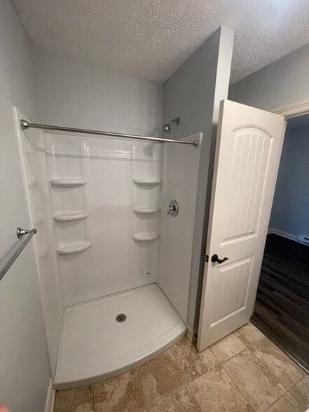 Building Photo - 4139 S Dixie Dr