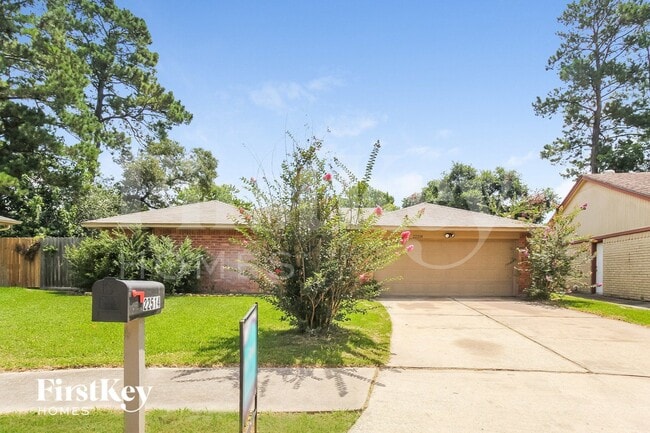 Primary Photo - 22514 Parsonsgate Dr