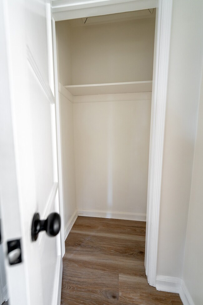 Building Photo - 233 W 64th St