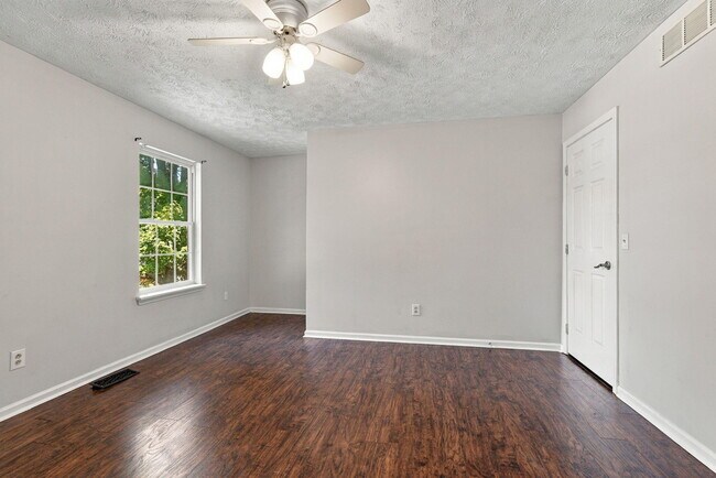 Building Photo - 125 Crosskey Rd