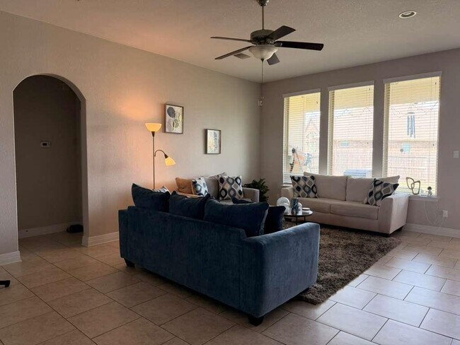 Building Photo - 3608 Lunet Ring Way