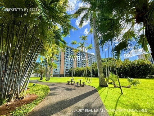 Building Photo - 1519 Nuuanu Ave