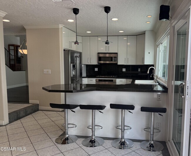 Building Photo - 1275 Willsbrook Ct
