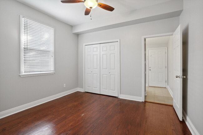 Building Photo - 316 N Miro St