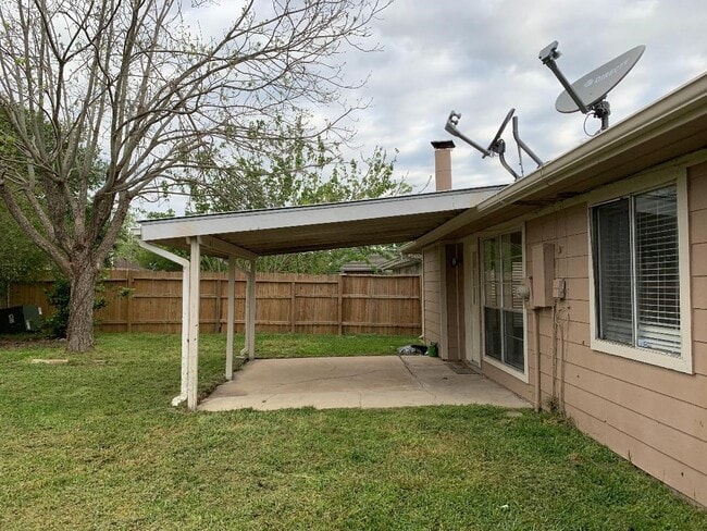 Building Photo - 6814 Grant Dr