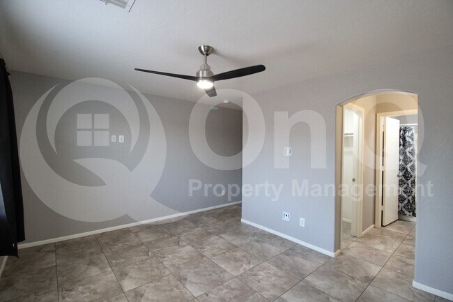 Building Photo - 14867 W Acapulco Ln