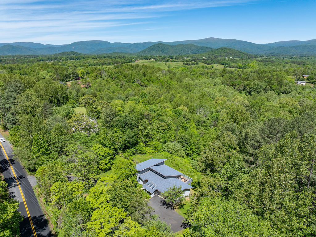 Building Photo - 4047 Amicus Rd