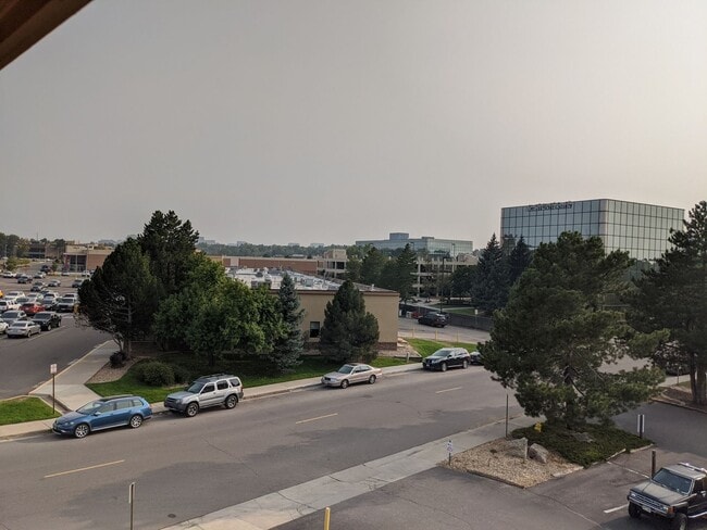 Building Photo - Mountain View 2 Bed 2 Bath 2 Balconies Top Floor Condo-Tons of Amenities