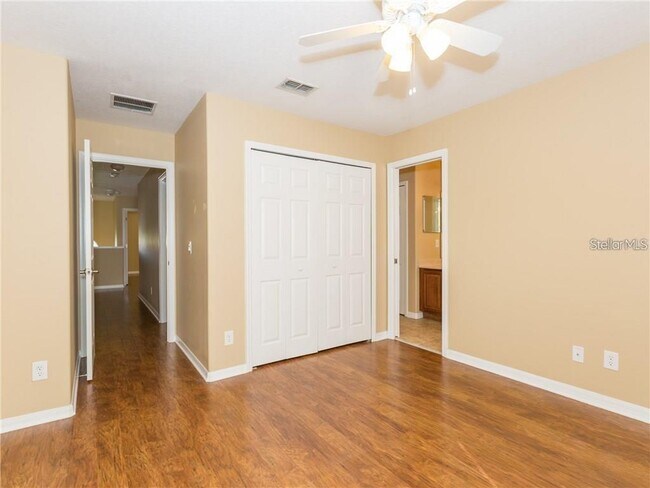 Building Photo - 173 Donner Dr