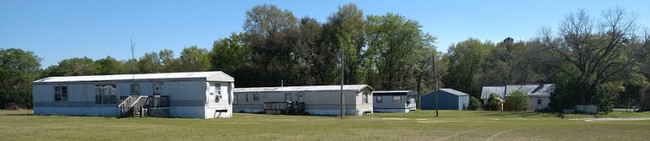 Building Photo - 816 State Rd S-32-45