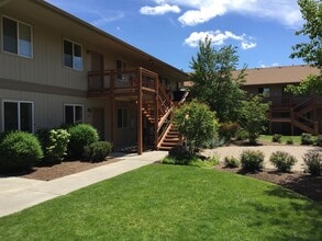 Building Photo - 1015se4