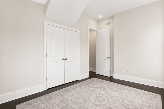 Building Photo - Modern Luxury Living in the Heart of Victorian Village