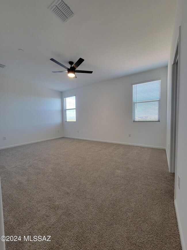 Building Photo - 5595 S Adero Cyn Trl