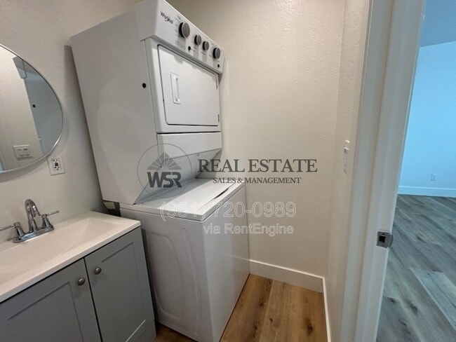 Building Photo - 5704 Wisteria Dr
