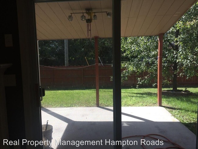 Building Photo - 5541 Chandler Scott Ct