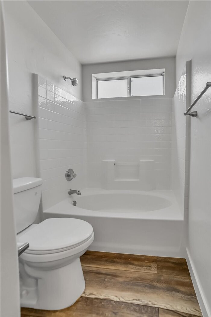 Building Photo - 403 S Kingston Ct