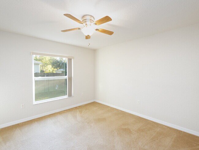 Building Photo - ZERO DEPOSIT MOVE-IN AVAILABLE ????