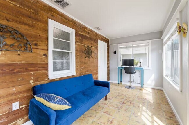 Building Photo - Furnished Beachside Retreat – Steps from t...