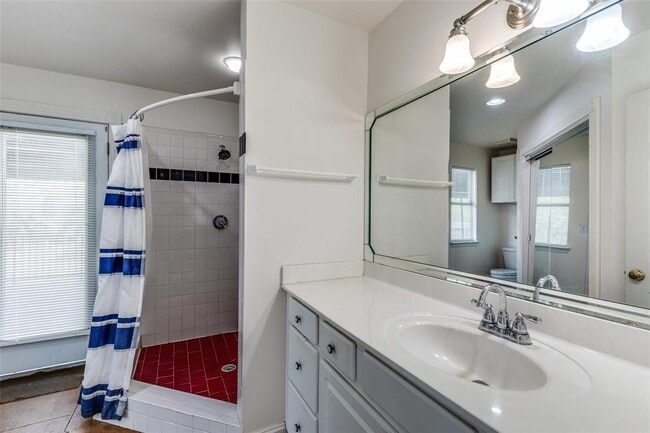 Building Photo - 5718 McCarty Ln