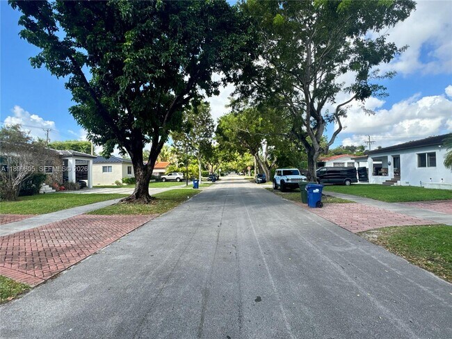 Building Photo - 5760 SW 10th St