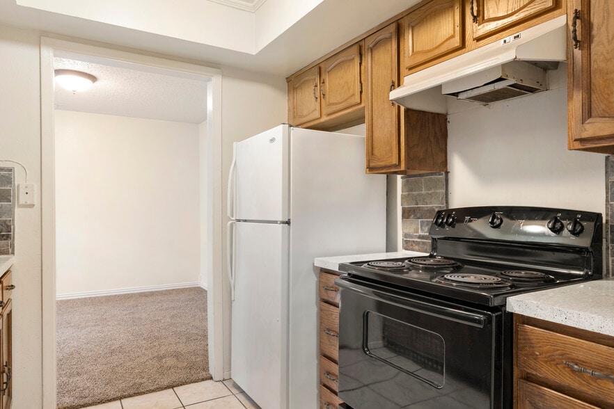 Building Photo - 421 San Mateo Dr