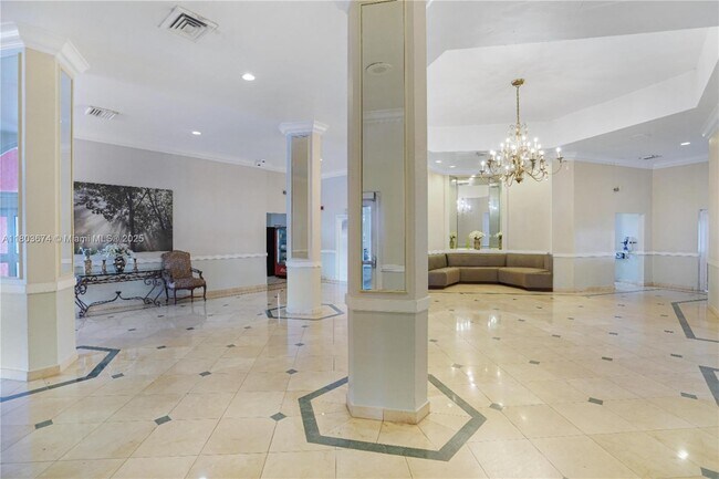 Building Photo - 1301 NE Miami Gardens Dr