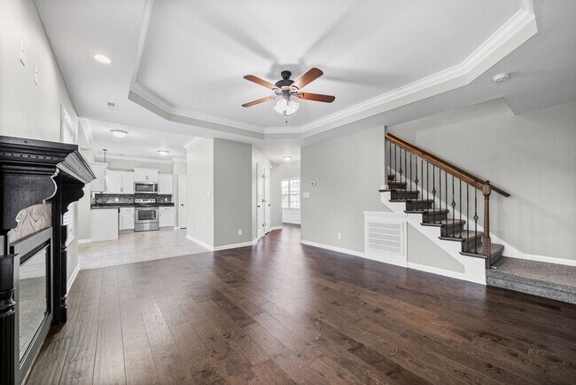 Building Photo - 739 Gaine Lynn Dr