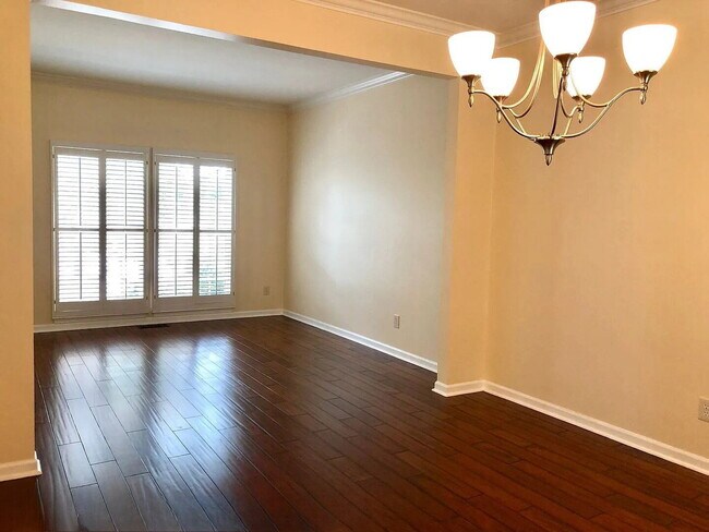 Building Photo - 3258 Nolen Ln