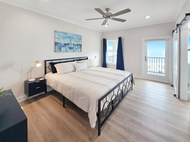 Building Photo - 996 Beach Blvd W