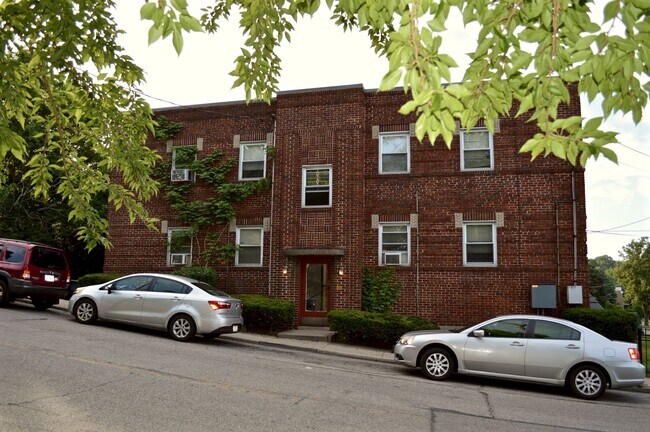 Building Photo - 960 Ludlow Ave