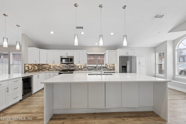 Building Photo - 204 Crosstern Ct